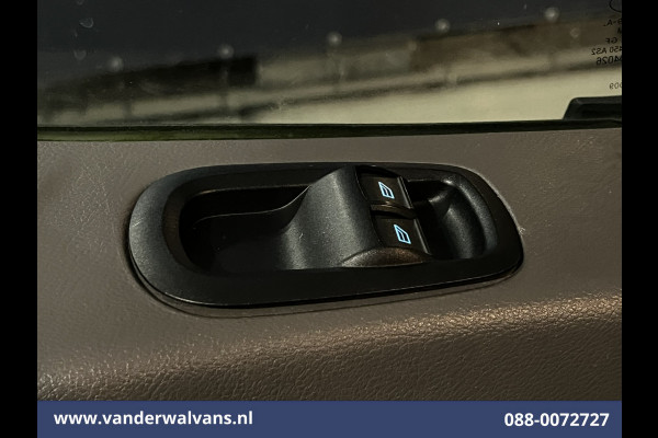 Ford Transit 2.0TDCI 170pk Bakwagen Laadklep Euro6 Airco | Cruisecontrol | Verwamde voorruit Bijrijdersbank