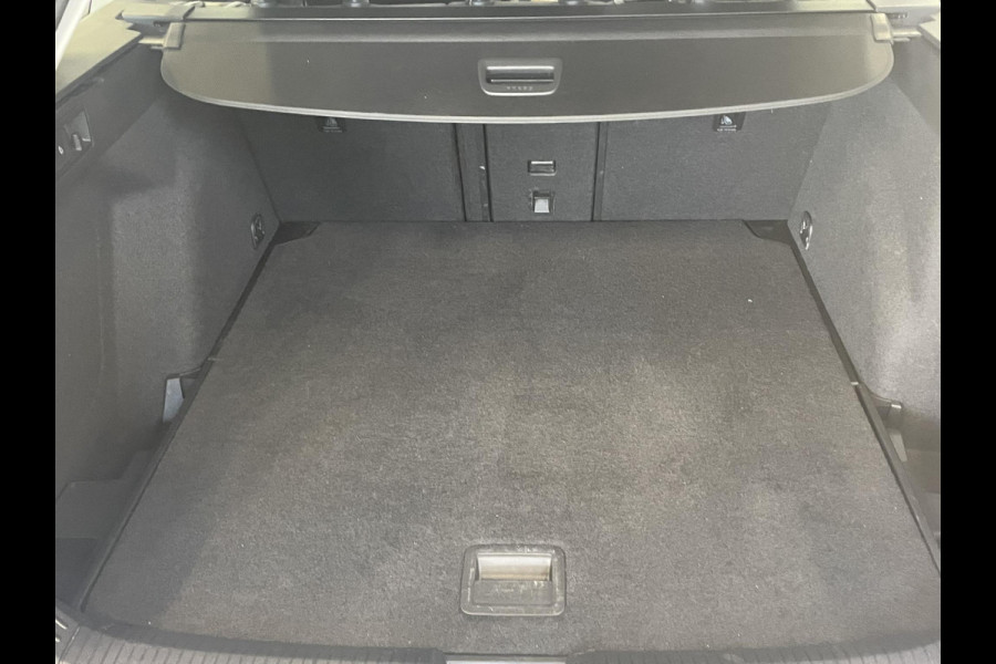 Volkswagen GOLF Variant 1.0 eTSI 110pk DSG Life Automaat | Navigatie | Climate Control | Parkeer sensoren | Cruise control adaptive | Stoelverwarming | Led #