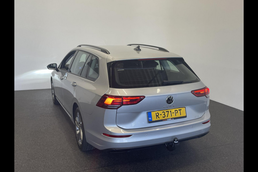 Volkswagen GOLF Variant 1.0 eTSI 110pk DSG Life Automaat | Navigatie | Climate Control | Parkeer sensoren | Cruise control adaptive | Stoelverwarming | Led #