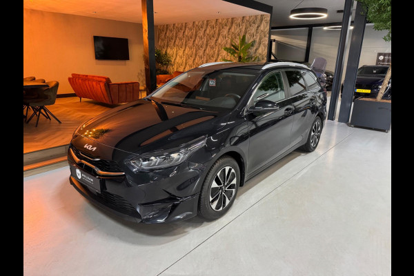 Kia Ceed 1.5 T-GDi DynamicPlusLine Garantie StuurVW StoelVW Camera Carplay Lane ACC Clima Navi DAB Led Rijklaar