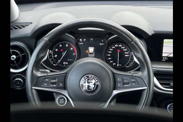 Alfa Romeo Stelvio 2.0 T AWD Special Edition | Trekhaak | Leder | Camera | Memory