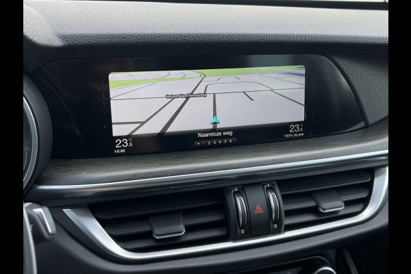 Alfa Romeo Stelvio 2.0 T AWD Special Edition | Trekhaak | Leder | Camera | Memory