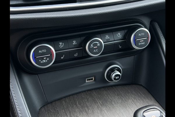 Alfa Romeo Stelvio 2.0 T AWD Special Edition | Trekhaak | Leder | Camera | Memory