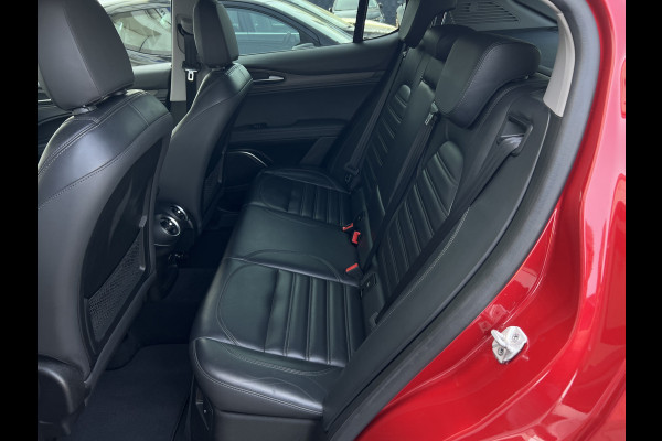 Alfa Romeo Stelvio 2.0 T AWD Special Edition | Trekhaak | Leder | Camera | Memory
