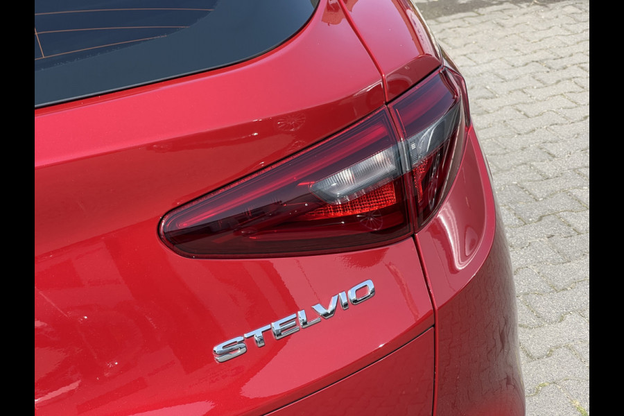 Alfa Romeo Stelvio 2.0 T AWD Special Edition | Trekhaak | Leder | Camera | Memory