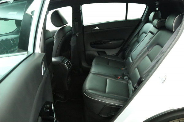 Kia Sportage 1.6 T-GDI 4WD GT-Line PlusLine Airco -  Cruise Control - Climate Control - Dodehoek Detectie - Lederen Bekleding - Navigatie - Stoel/Stuur Verwarming - 12 Maanden BOVAG Garantie