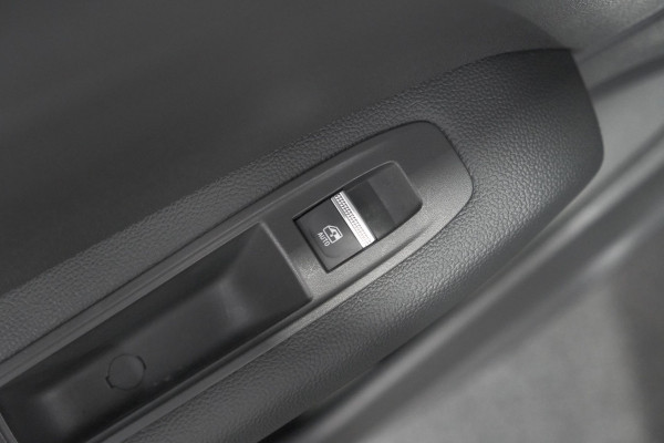Renault Captur TCe 90 Techno | Nieuw Model | Camera | Harman Kardon | Apple Carplay | Parkeersensoren | 18 Inch Lichtmetalen Velgen