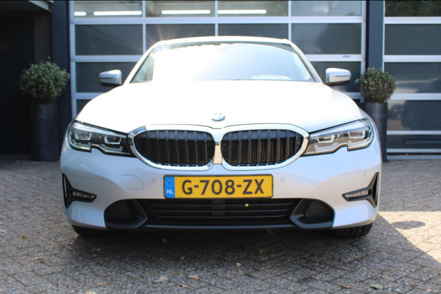 BMW 3-serie 320i High Executive Edition