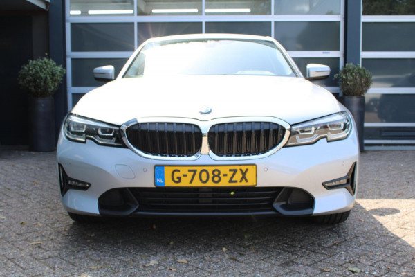 BMW 3-serie 320i High Executive Edition