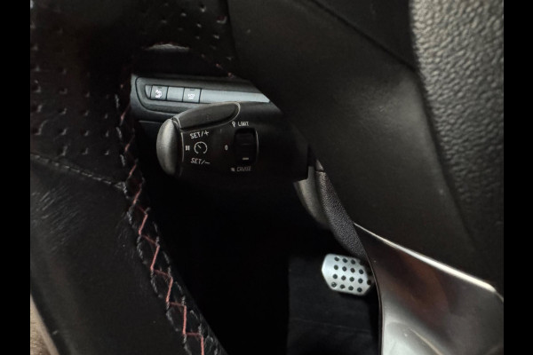 Peugeot 208 1.2 PureTech GT-Line Garantie Pano Camera PDC Cruise Clima Navi Bluetooth Led Rijklaar