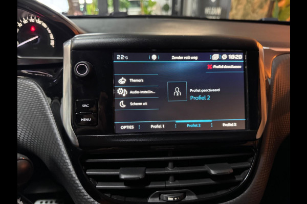 Peugeot 208 1.2 PureTech GT-Line Garantie Pano Camera PDC Cruise Clima Navi Bluetooth Led Rijklaar