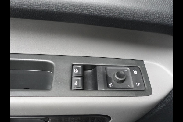 Volkswagen ID. Buzz Cargo 77 kWh 204pk Achterdeuren 3zits LED Cruise control Navigatie/ Apple Carplay
