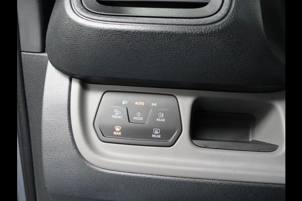 Volkswagen ID. Buzz Cargo 77 kWh 204pk Achterdeuren 3zits LED Cruise control Navigatie/ Apple Carplay