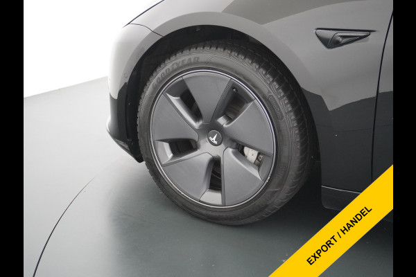 Tesla Model 3 RWD SR+ Nwe Model 60kWh LFP 283 PK Trekhaak Warmtepomp Elektr.A-klep FSD-3 Sentry Mode Bankverwarmd FSD 18" Premium Luidspr. Aut Navi LED Comfortstoelen ACC DAB Keyless en Voorverwarmen interieur via App One-Pedal-Drive Origineel Nederlandse auto Garantie Accu/Motor tot 31-03-2029 max 160.000km 1.584kg licht!