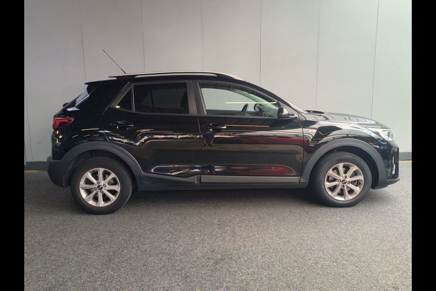 Kia Stonic 1.2 MPi Design Edition uit 2018 Rijklaar + 12 maanden Bovag-garantie Henk Jongen Auto's in Helmond,  al 50 jaar service zoals 't hoort!