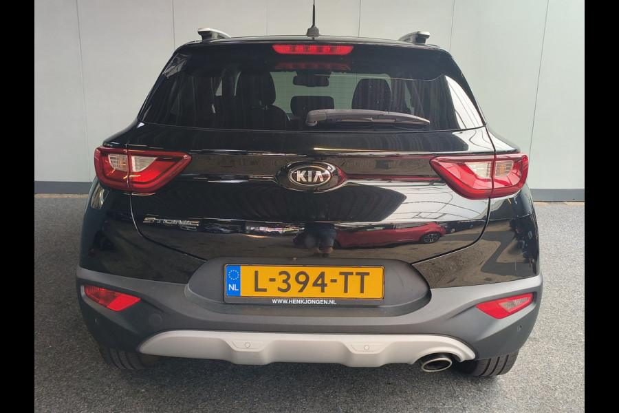 Kia Stonic 1.2 MPi Design Edition uit 2018 Rijklaar + 12 maanden Bovag-garantie Henk Jongen Auto's in Helmond,  al 50 jaar service zoals 't hoort!