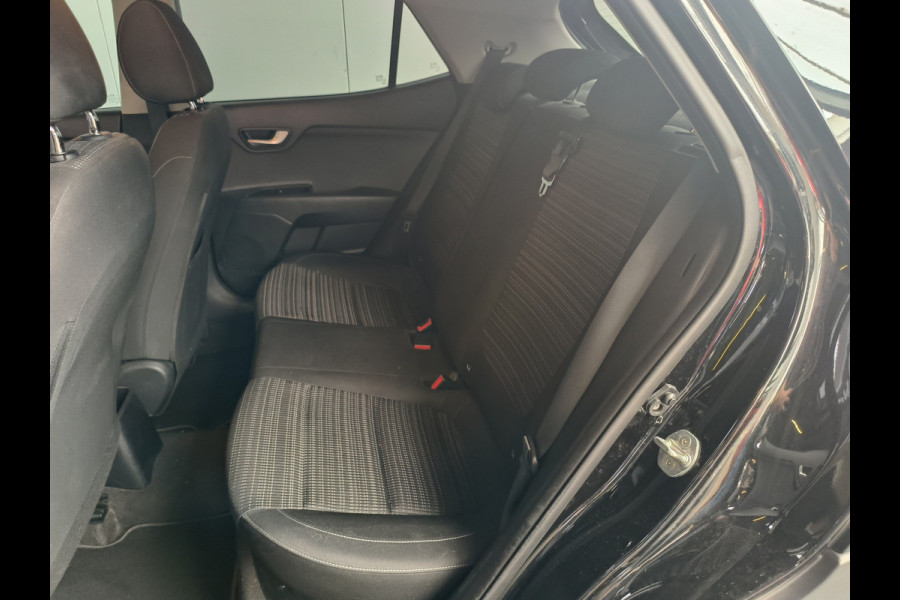 Kia Stonic 1.2 MPi Design Edition uit 2018 Rijklaar + 12 maanden Bovag-garantie Henk Jongen Auto's in Helmond,  al 50 jaar service zoals 't hoort!