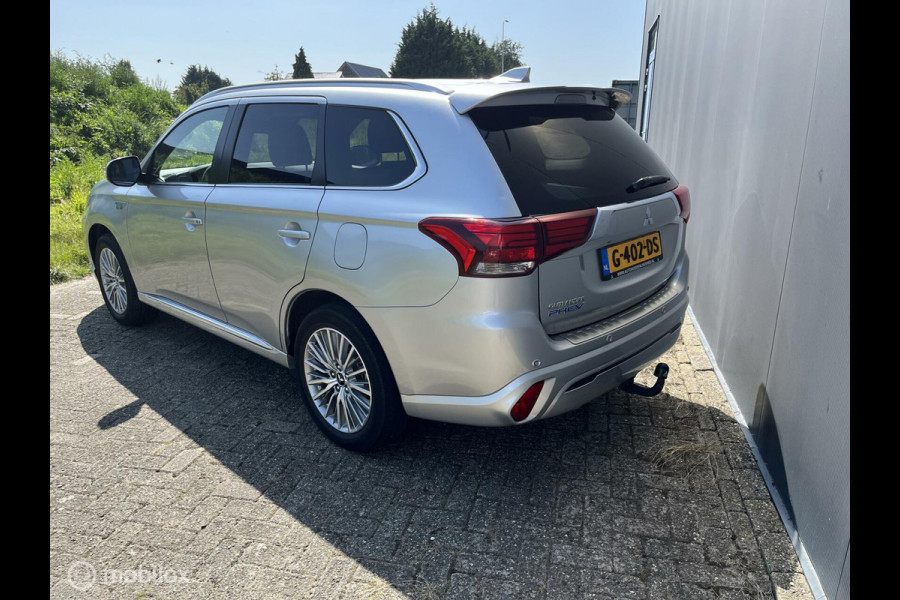 Mitsubishi Outlander 2.4 PHEV Instyle|trekhaak|zonnedak|leer