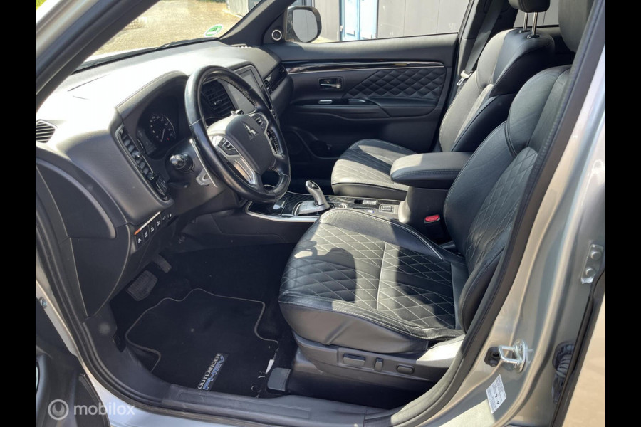 Mitsubishi Outlander 2.4 PHEV Instyle|trekhaak|zonnedak|leer