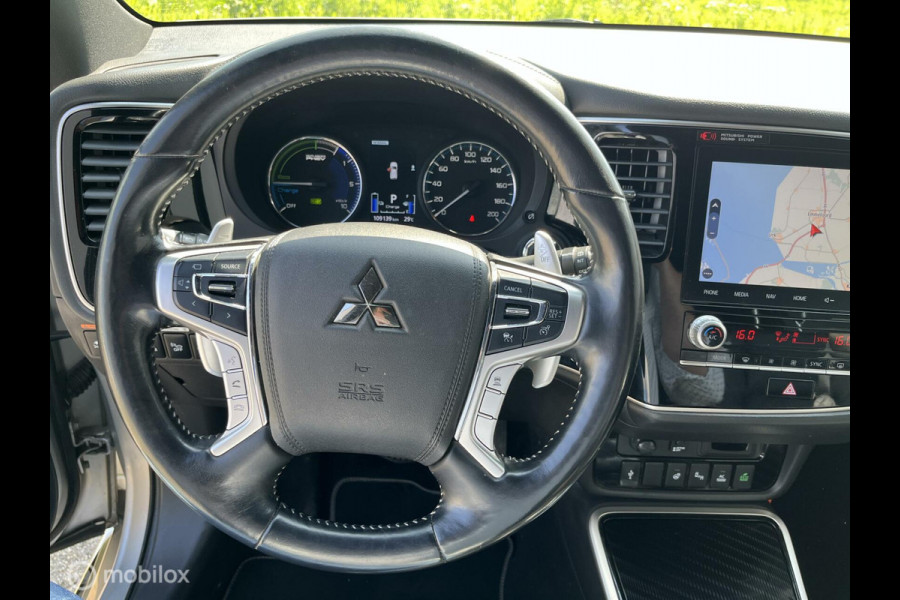 Mitsubishi Outlander 2.4 PHEV Instyle|trekhaak|zonnedak|leer