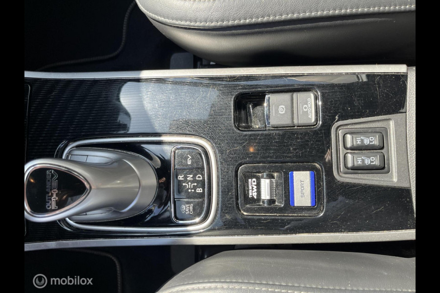 Mitsubishi Outlander 2.4 PHEV Instyle|trekhaak|zonnedak|leer