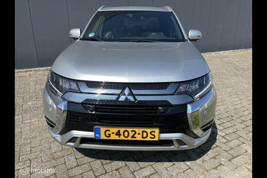 Mitsubishi Outlander 2.4 PHEV Instyle|trekhaak|zonnedak|leer