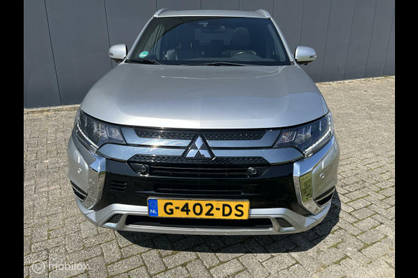 Mitsubishi Outlander 2.4 PHEV Instyle|trekhaak|zonnedak|leer