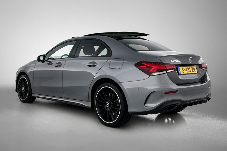 Mercedes-Benz A-Klasse 250 e Business Solution AMG Limited (Goed OnderH, Panorama, SfeerV, Carplay, Lane Assist, Navi, StoelV, Etc
