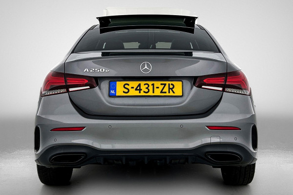 Mercedes-Benz A-Klasse 250 e Business Solution AMG Limited (Goed OnderH, Panorama, SfeerV, Carplay, Lane Assist, Navi, StoelV, Etc