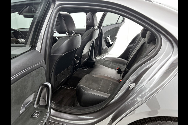 Mercedes-Benz A-Klasse 250 e Business Solution AMG Limited (Goed OnderH, Panorama, SfeerV, Carplay, Lane Assist, Navi, StoelV, Etc