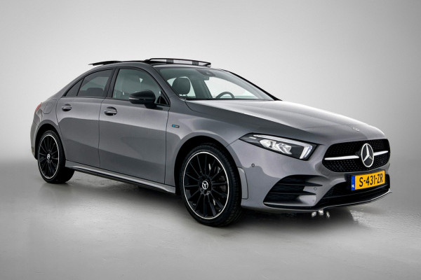 Mercedes-Benz A-Klasse 250 e Business Solution AMG Limited (Goed OnderH, Panorama, SfeerV, Carplay, Lane Assist, Navi, StoelV, Etc