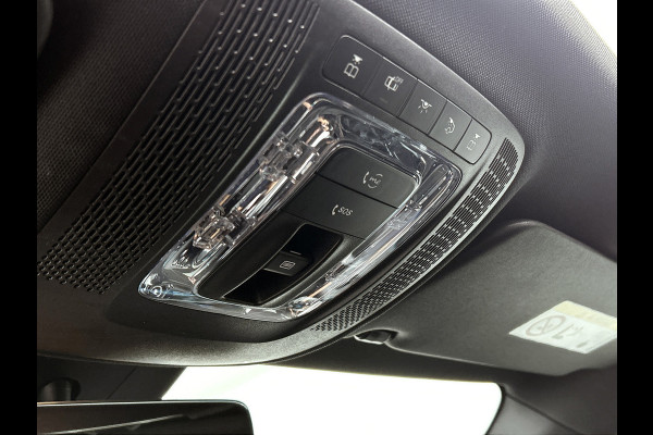 Mercedes-Benz A-Klasse 250 e Business Solution AMG Limited (Goed OnderH, Panorama, SfeerV, Carplay, Lane Assist, Navi, StoelV, Etc