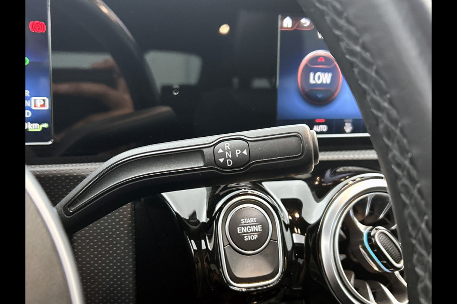 Mercedes-Benz A-Klasse 250 e Business Solution AMG Limited (Goed OnderH, Panorama, SfeerV, Carplay, Lane Assist, Navi, StoelV, Etc