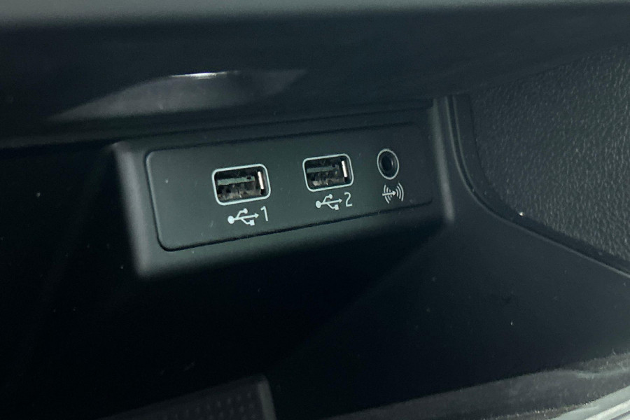 Seat León ST 1.5 TSI Style Ultimate Edition Automaat (NAVIGATIE, CLIMA, CAMERA, ADAPTIEVE CRUISE, 1e EIGENAAR, GOED ONDERHOUDEN)