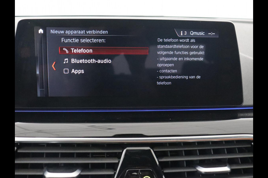 BMW 5 Serie 530e iPerformance | Leder | Stoelverwarming | Sfeerverlichting | Full LED | Navigatie | Parkeerhulp | Sportstoelen | Cruise control | PHEV | Plug In
