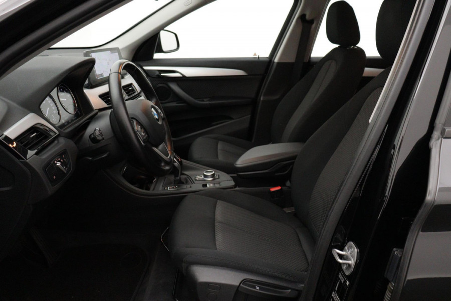 BMW X1 SDrive18i Business Edition OPRUIMPRIJS!!|Dealer onderH|NL-Auto| HEAD-UP | Cruise control|Climate Contr| ETC