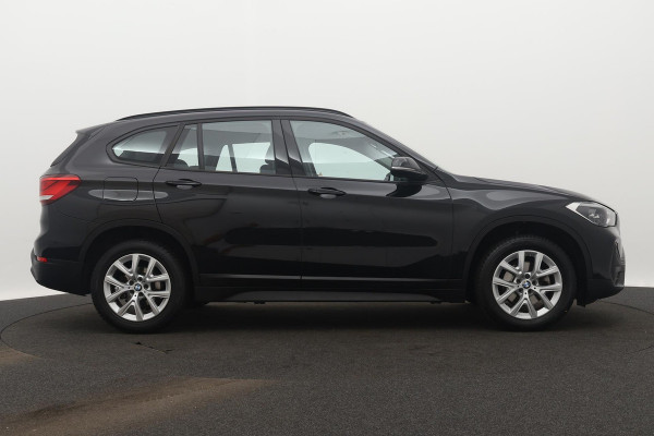 BMW X1 SDrive18i Business Edition OPRUIMPRIJS!!|Dealer onderH|NL-Auto| HEAD-UP | Cruise control|Climate Contr| ETC
