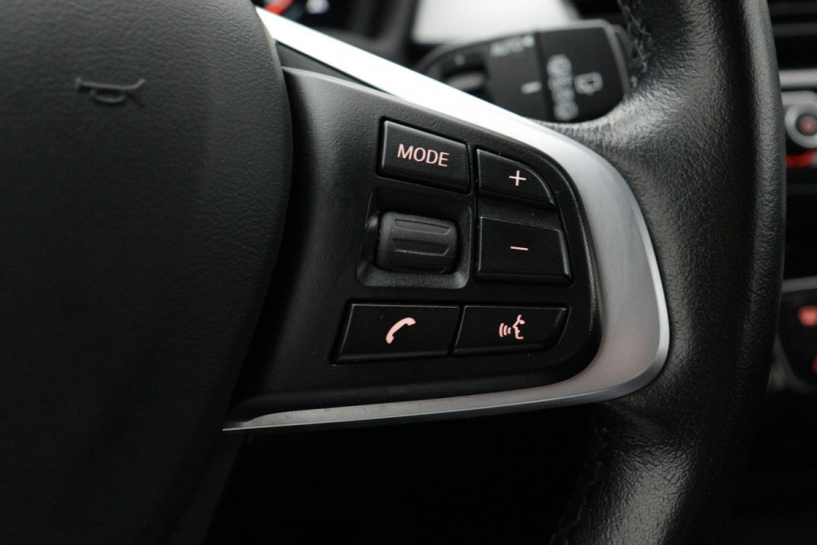 BMW X1 SDrive18i Business Edition OPRUIMPRIJS!!|Dealer onderH|NL-Auto| HEAD-UP | Cruise control|Climate Contr| ETC
