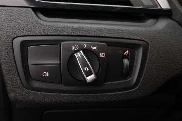 BMW X1 SDrive18i Business Edition OPRUIMPRIJS!!|Dealer onderH|NL-Auto| HEAD-UP | Cruise control|Climate Contr| ETC