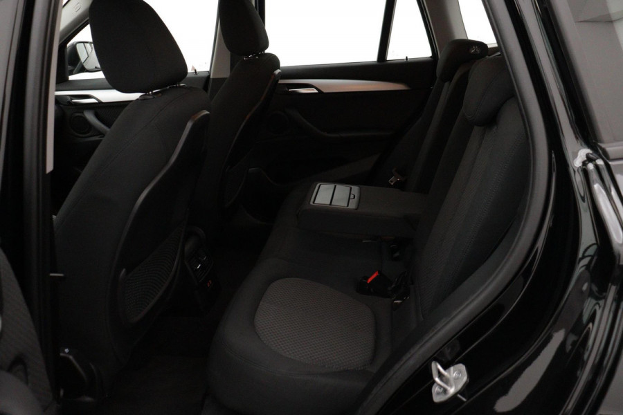 BMW X1 SDrive18i Business Edition OPRUIMPRIJS!!|Dealer onderH|NL-Auto| HEAD-UP | Cruise control|Climate Contr| ETC
