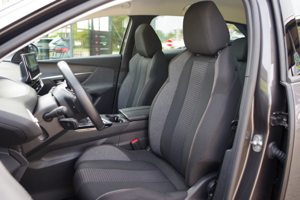 Peugeot 3008 1.2 131 PK PureTech Blue Lease Active, Carplay, Camera, Cruise Control