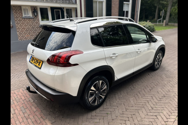 Peugeot 2008 1.2 PT 110pk Allure Camera, Navi, Carplay, Trekhaak, 1 Eig