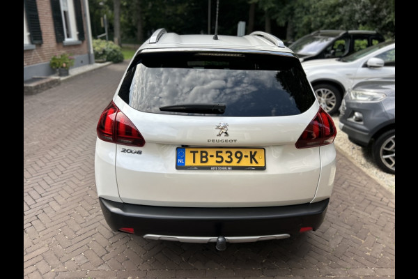 Peugeot 2008 1.2 PT 110pk Allure Camera, Navi, Carplay, Trekhaak, 1 Eig