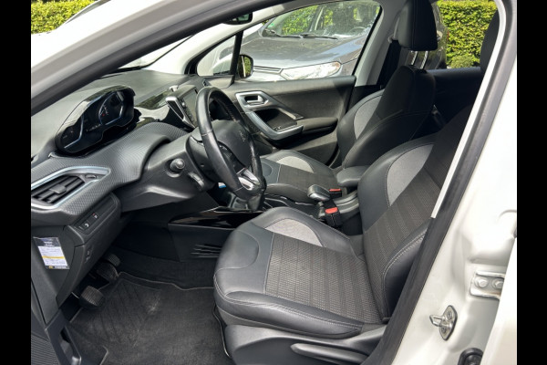 Peugeot 2008 1.2 PT 110pk Allure Camera, Navi, Carplay, Trekhaak, 1 Eig