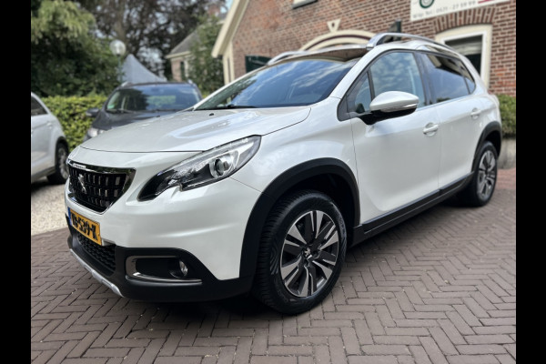 Peugeot 2008 1.2 PT 110pk Allure Camera, Navi, Carplay, Trekhaak, 1 Eig