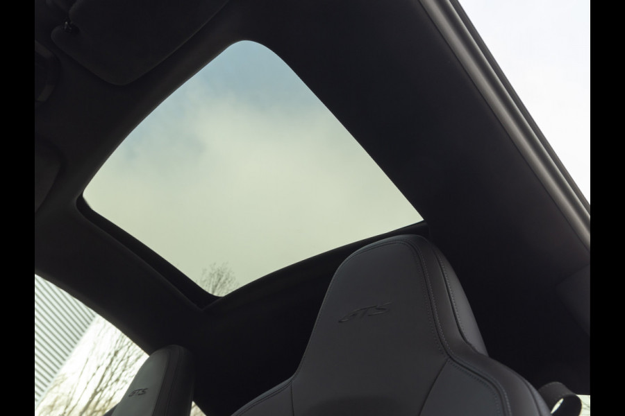 Porsche 911 3.0 Carrera GTS - Schuif-Kanteldak Glas - Bose - Verwarmd Stuurwiel