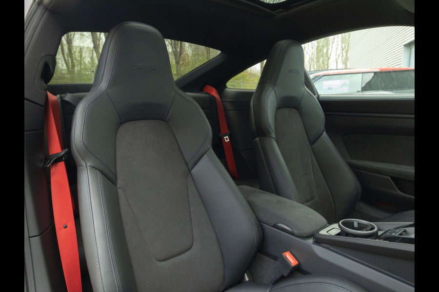 Porsche 911 3.0 Carrera GTS - Schuif-Kanteldak Glas - Bose - Verwarmd Stuurwiel