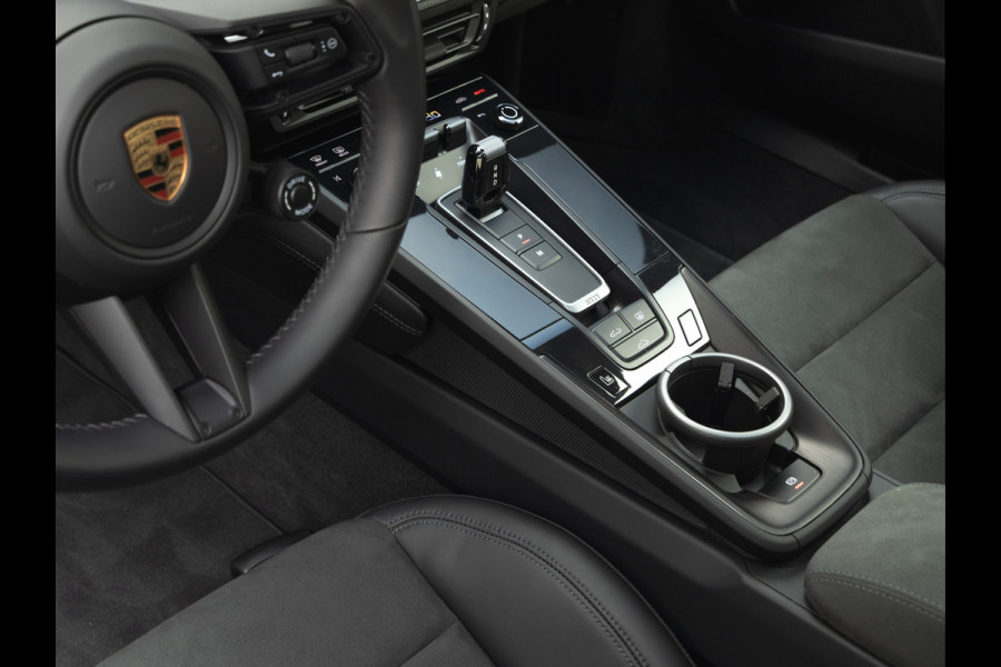 Porsche 911 3.0 Carrera GTS - Schuif-Kanteldak Glas - Bose - Verwarmd Stuurwiel