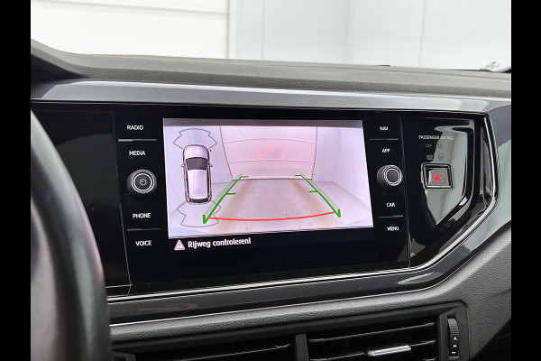 Volkswagen Polo 1.0 TSI Highline Business R Automaat (PANORAMADAK, VIRTUAL, CARPLAY, CAMERA, ADAPTIEVE CRUISE, GOED ONDERHOUDEN)