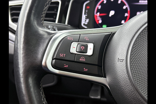 Volkswagen Polo 1.0 TSI Highline Business R Automaat (PANORAMADAK, VIRTUAL, CARPLAY, CAMERA, ADAPTIEVE CRUISE, GOED ONDERHOUDEN)